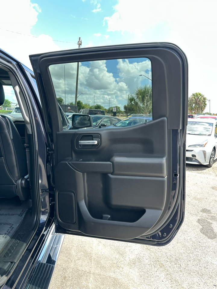 Chevrolet Silverado 1500 4WD Crew Cab 147" Custom 2022