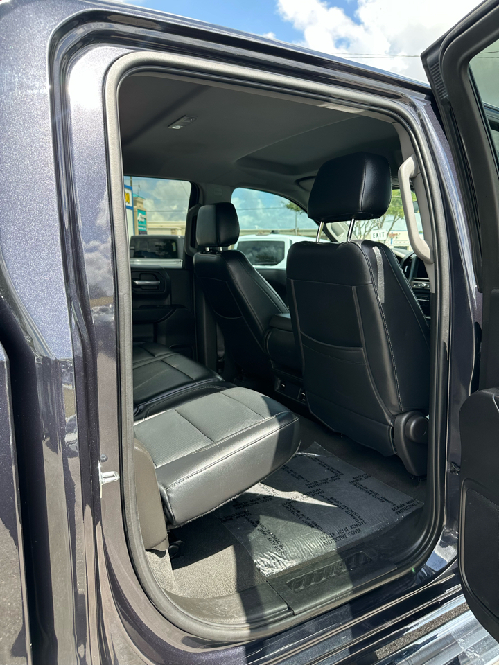 Chevrolet Silverado 1500 4WD Crew Cab 147" Custom 2022