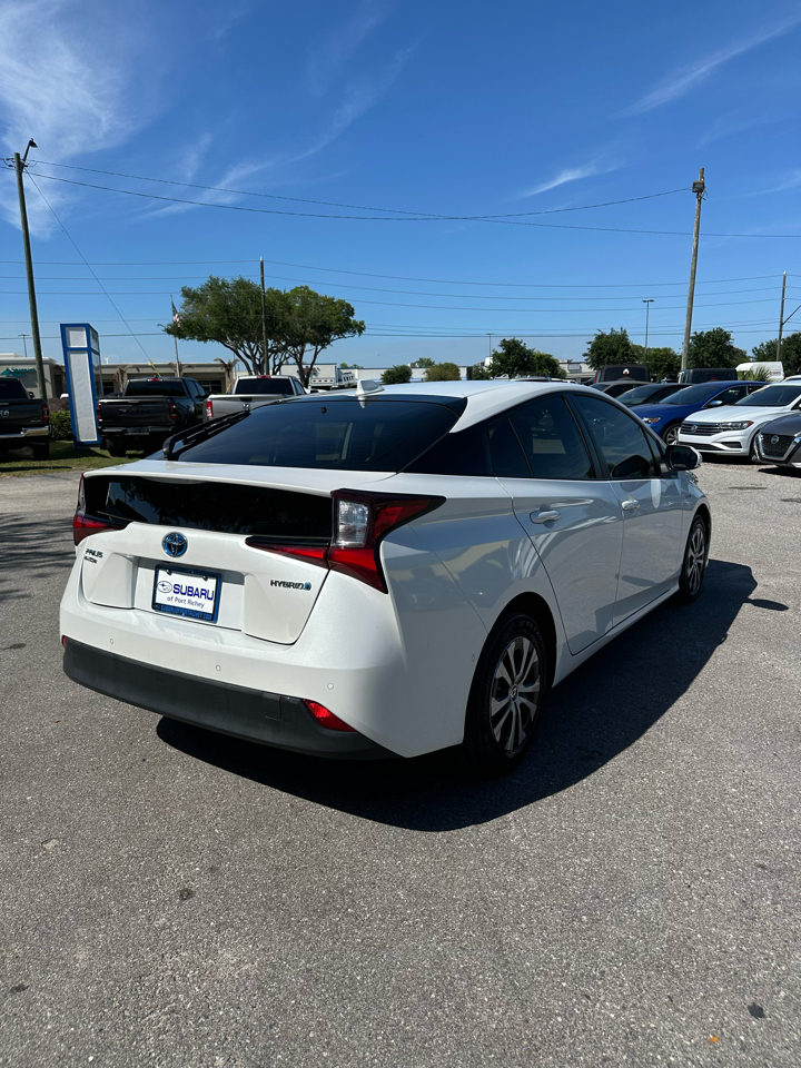 Toyota Prius LE AWD-e (Natl) 2021