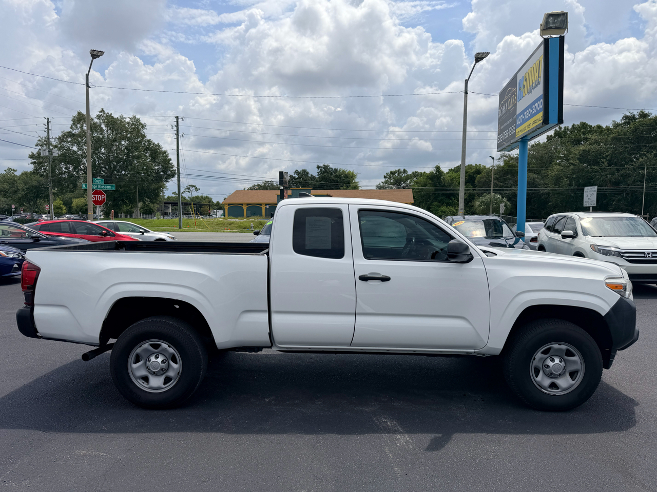 Toyota Tacoma 2WD SR5 Access Cab 6' Bed I4 AT (Natl) 2019