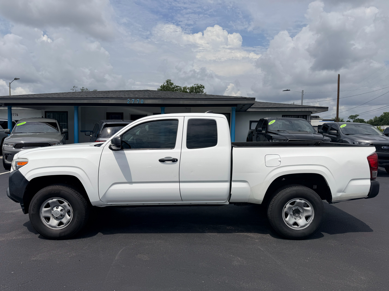 Toyota Tacoma 2WD SR5 Access Cab 6' Bed I4 AT (Natl) 2019