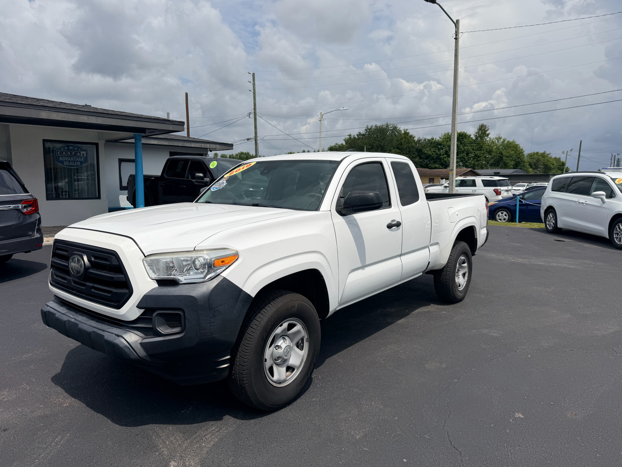 Toyota Tacoma 2WD SR5 Access Cab 6' Bed I4 AT (Natl) 2019