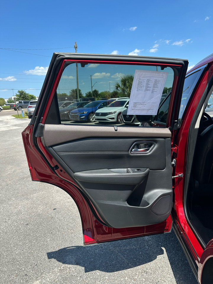 Nissan Rogue FWD SV 2021