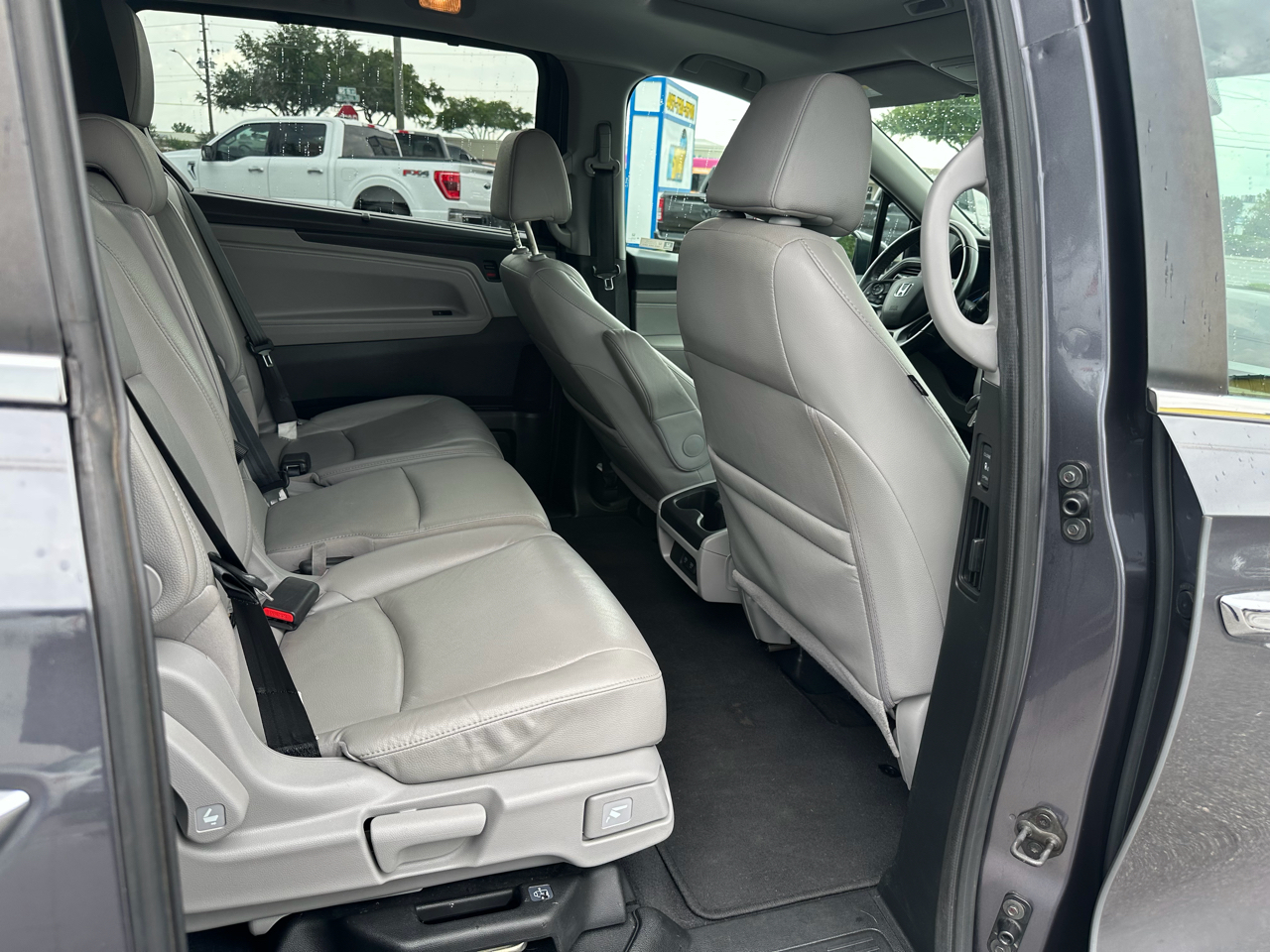 Honda Odyssey EX-L w/ DVD and Navigation 2020
