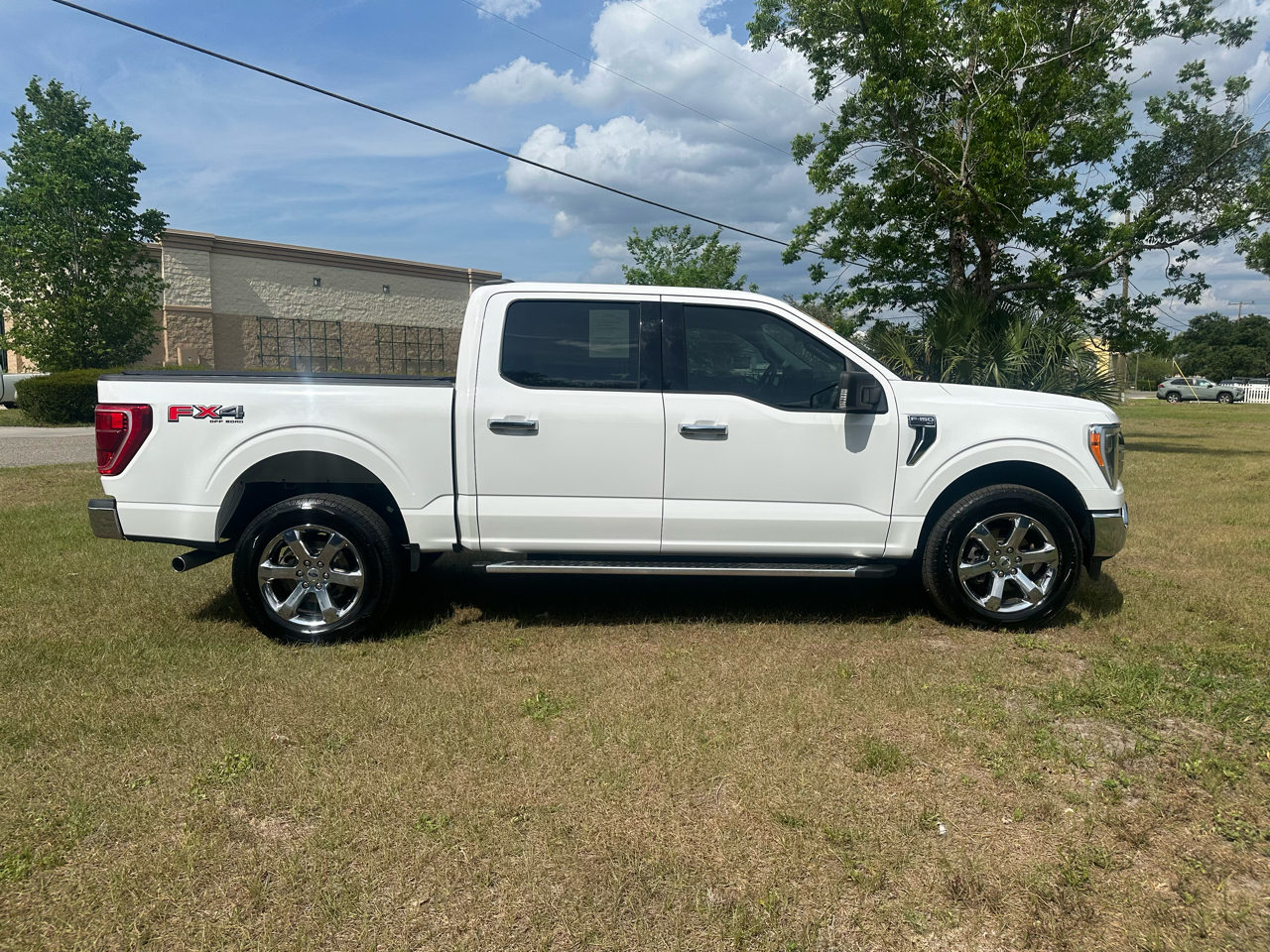 Ford F-150 XLT 4WD SuperCrew 5.5' Box 2022