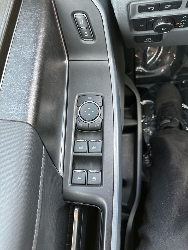 Ford F-150 XLT 4WD SuperCrew 5.5' Box 2022
