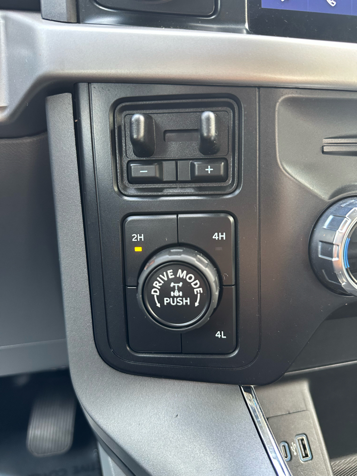 Ford F-150 XLT 4WD SuperCrew 5.5' Box 2022
