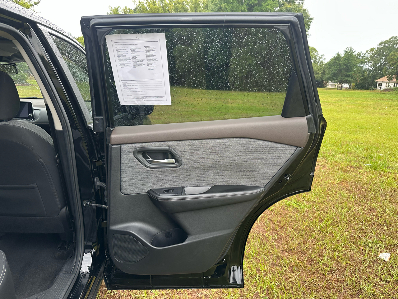 Nissan Rogue FWD SV *Ltd Avail* 2023