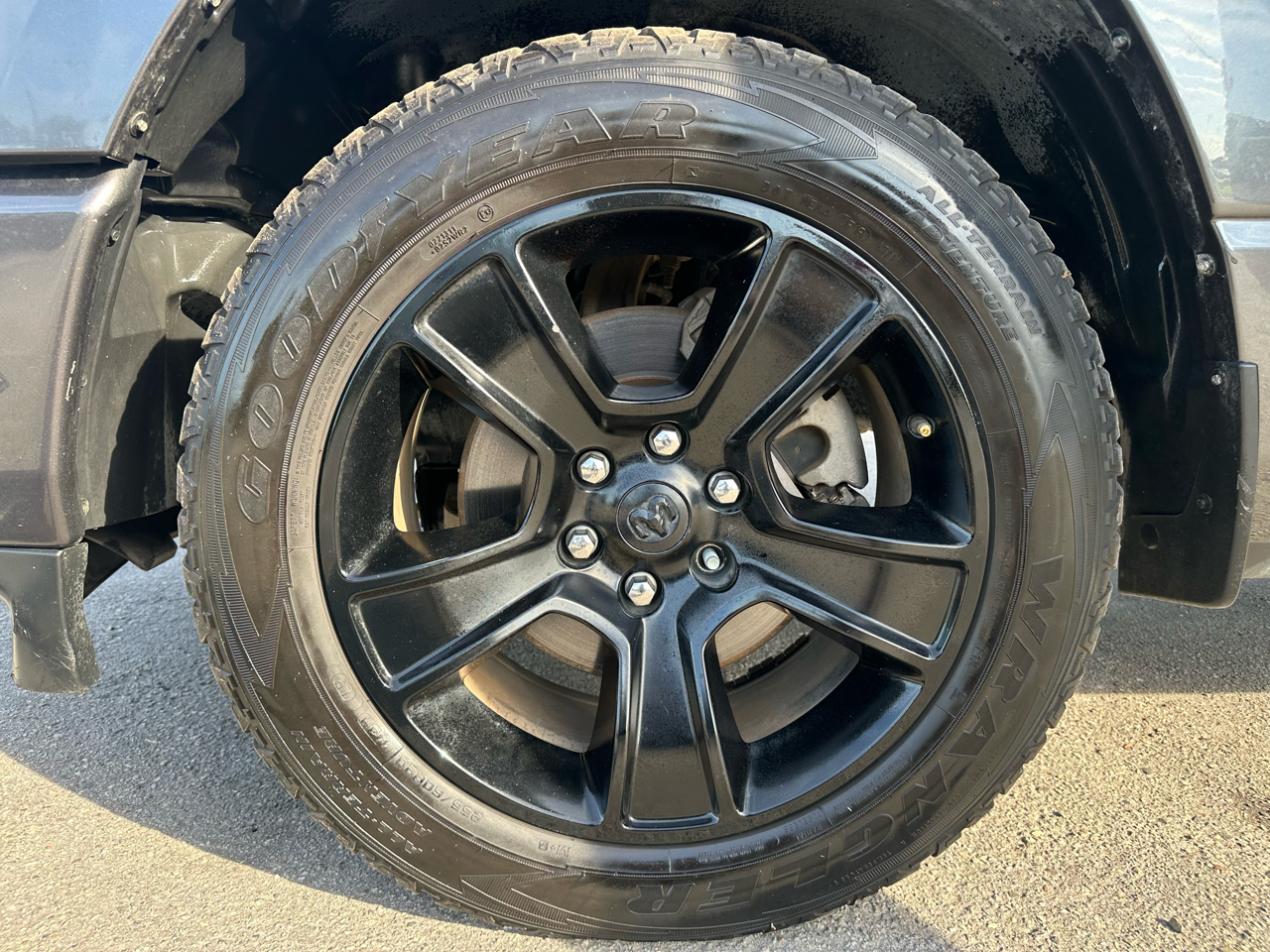 RAM 1500 Lone Star 4x2 Crew Cab 5'7" Box 2020