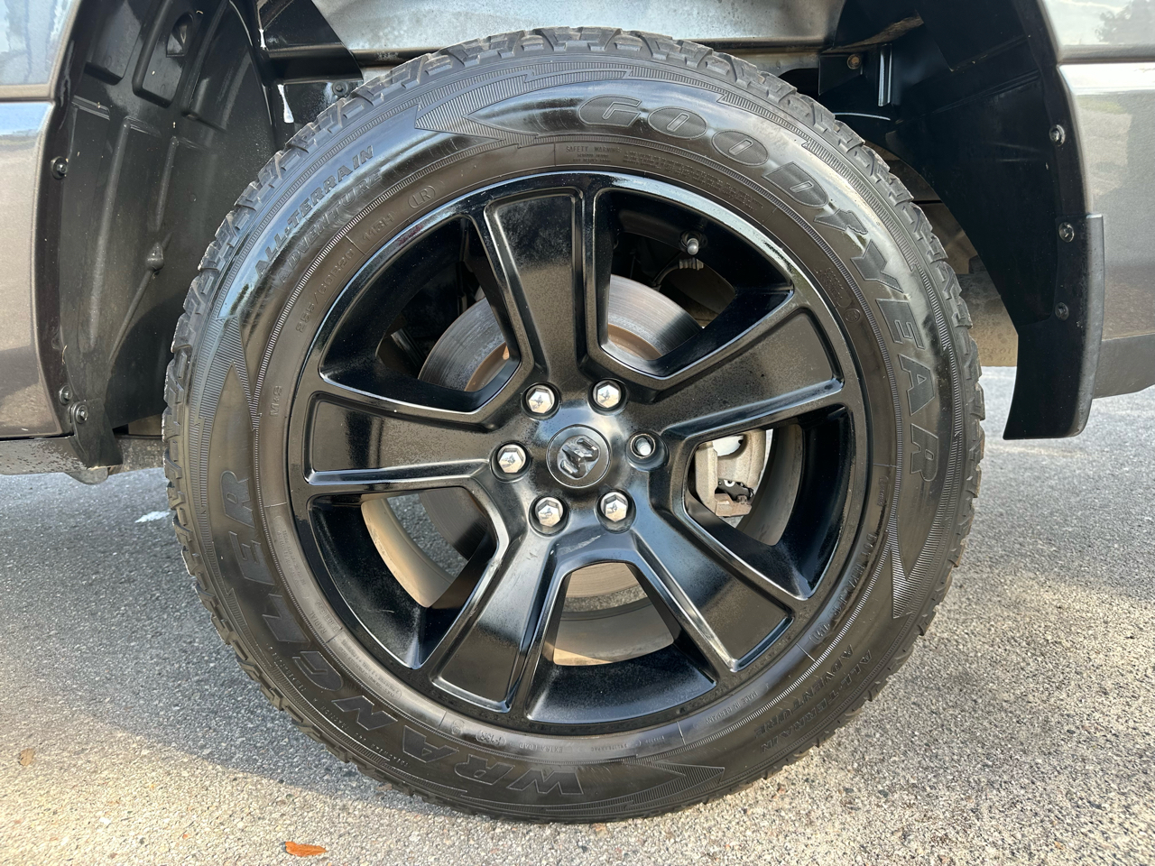 RAM 1500 Lone Star 4x2 Crew Cab 5'7" Box 2020