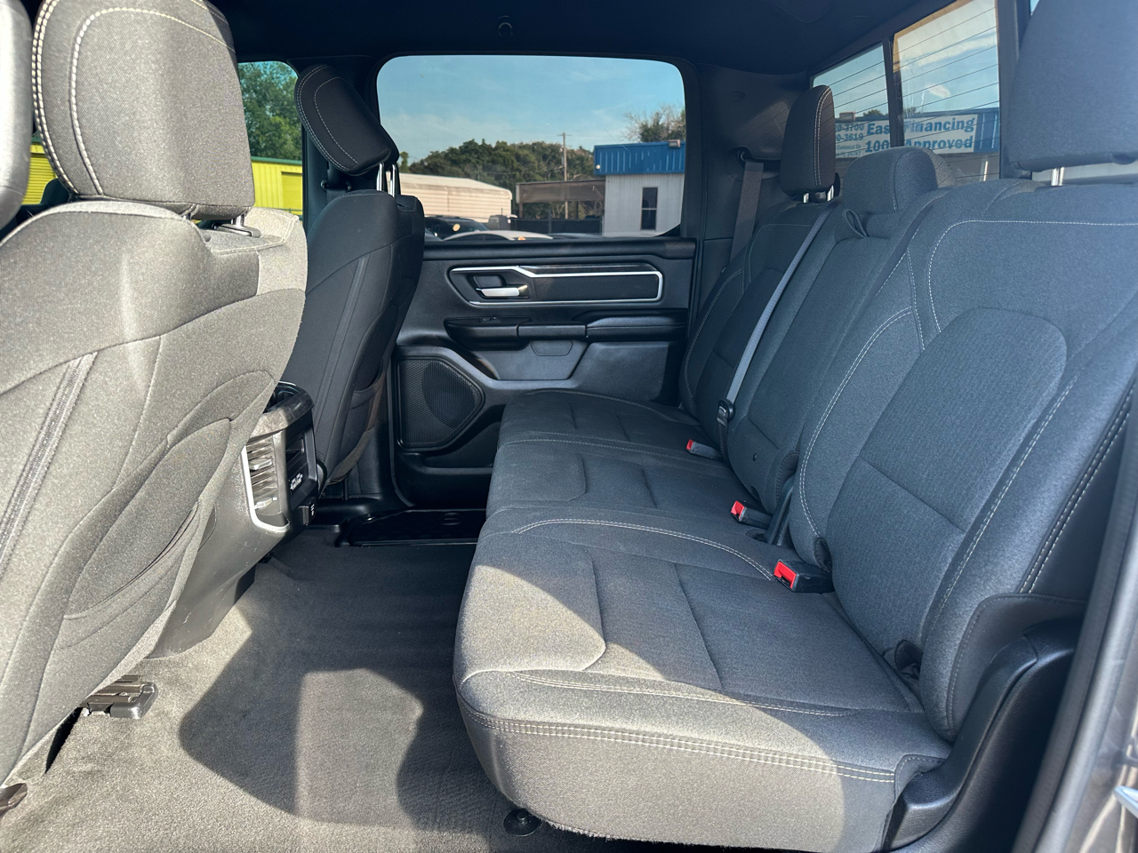 RAM 1500 Lone Star 4x2 Crew Cab 5'7" Box 2020