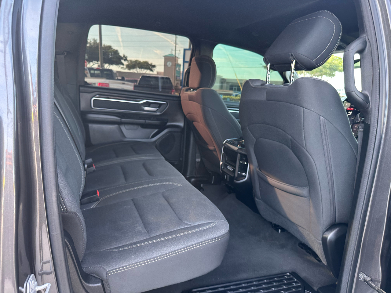 RAM 1500 Lone Star 4x2 Crew Cab 5'7" Box 2020