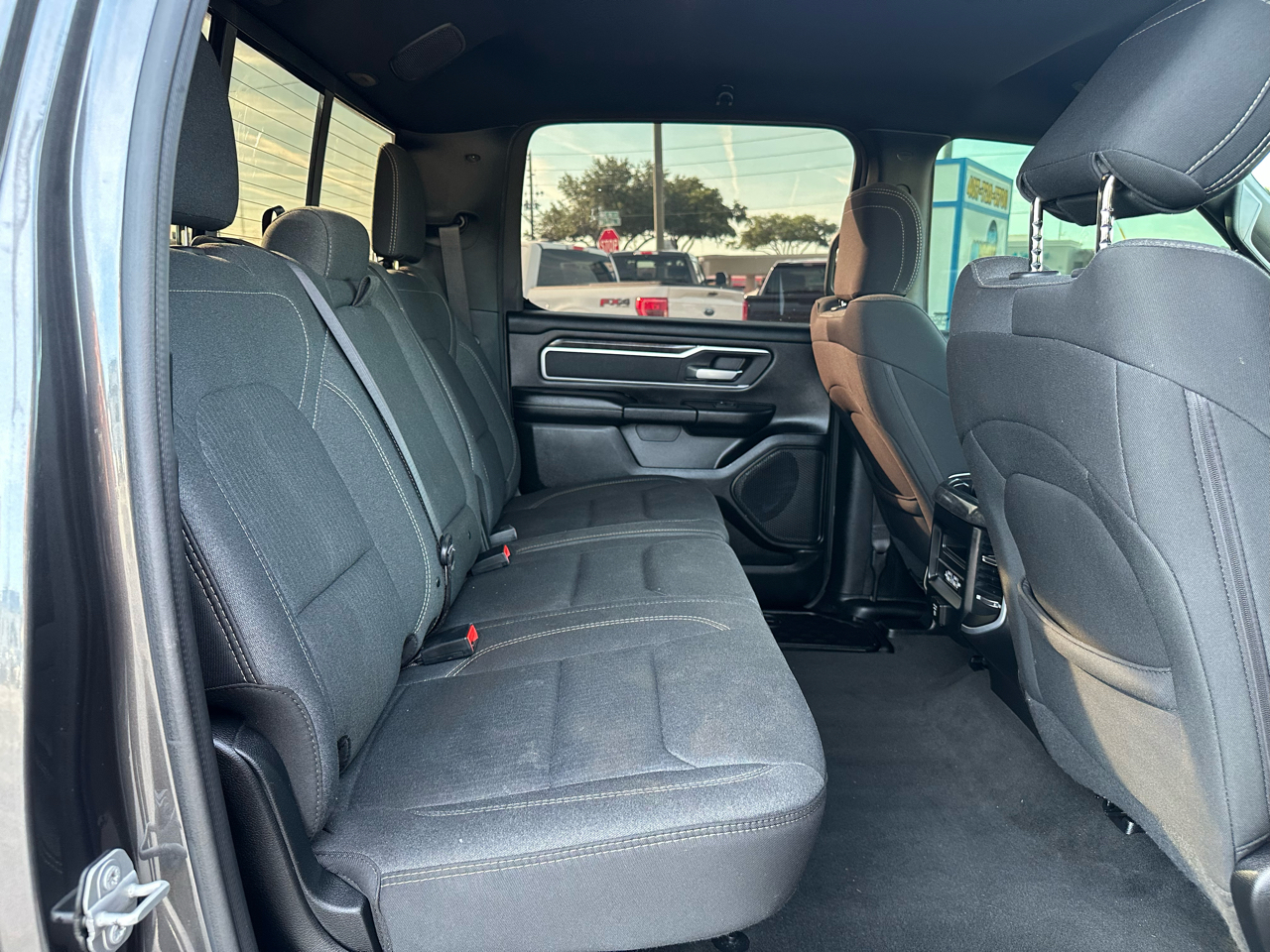 RAM 1500 Lone Star 4x2 Crew Cab 5'7" Box 2020