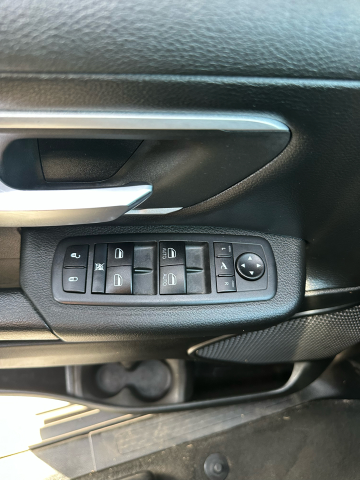 RAM 1500 Lone Star 4x2 Crew Cab 5'7" Box 2020