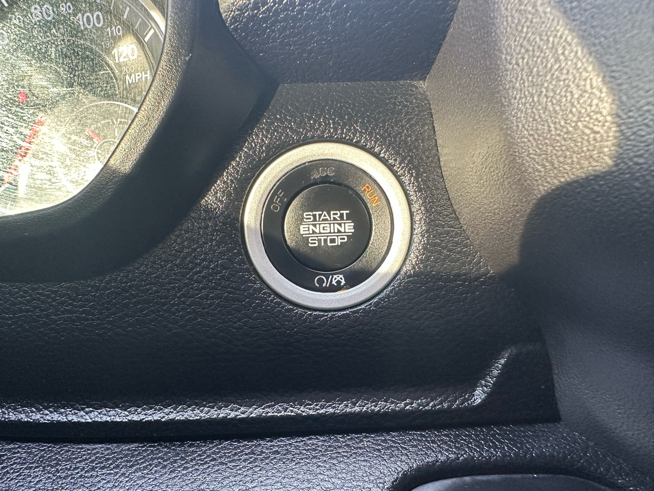 RAM 1500 Lone Star 4x2 Crew Cab 5'7" Box 2020