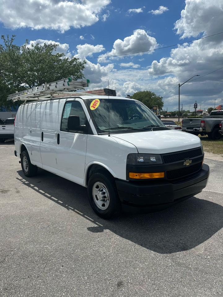 Chevrolet Express Cargo Van RWD 2500 135" 2019