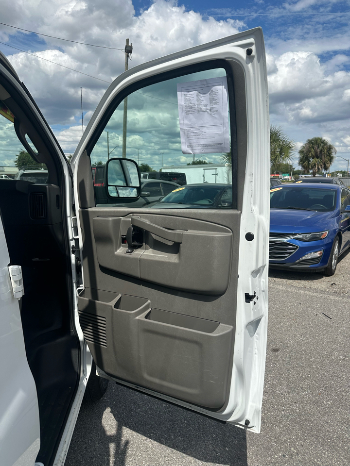 Chevrolet Express Cargo Van RWD 2500 135" 2019