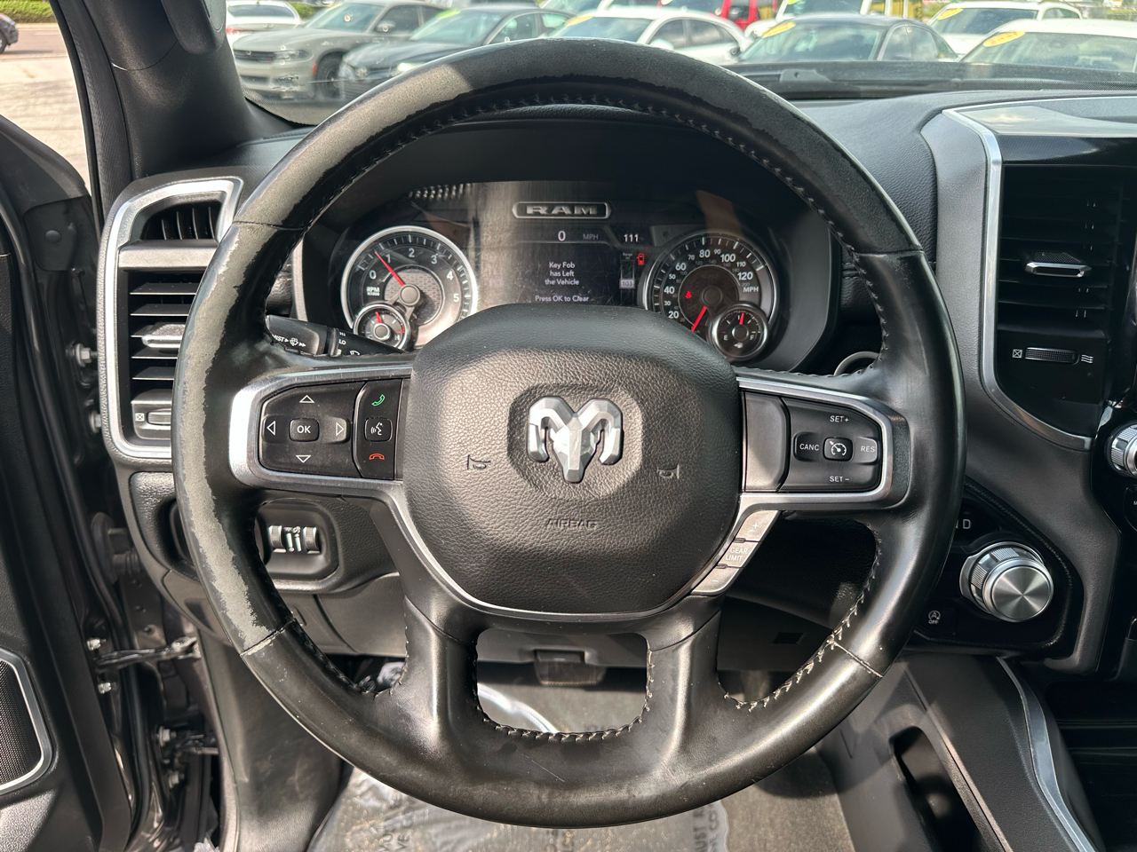 RAM 1500 Laramie 4x2 Crew Cab 5'7" Box 2021