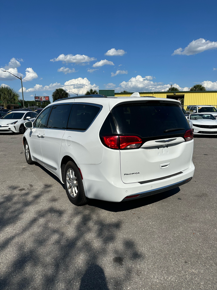Chrysler Pacifica Touring L FWD 2020
