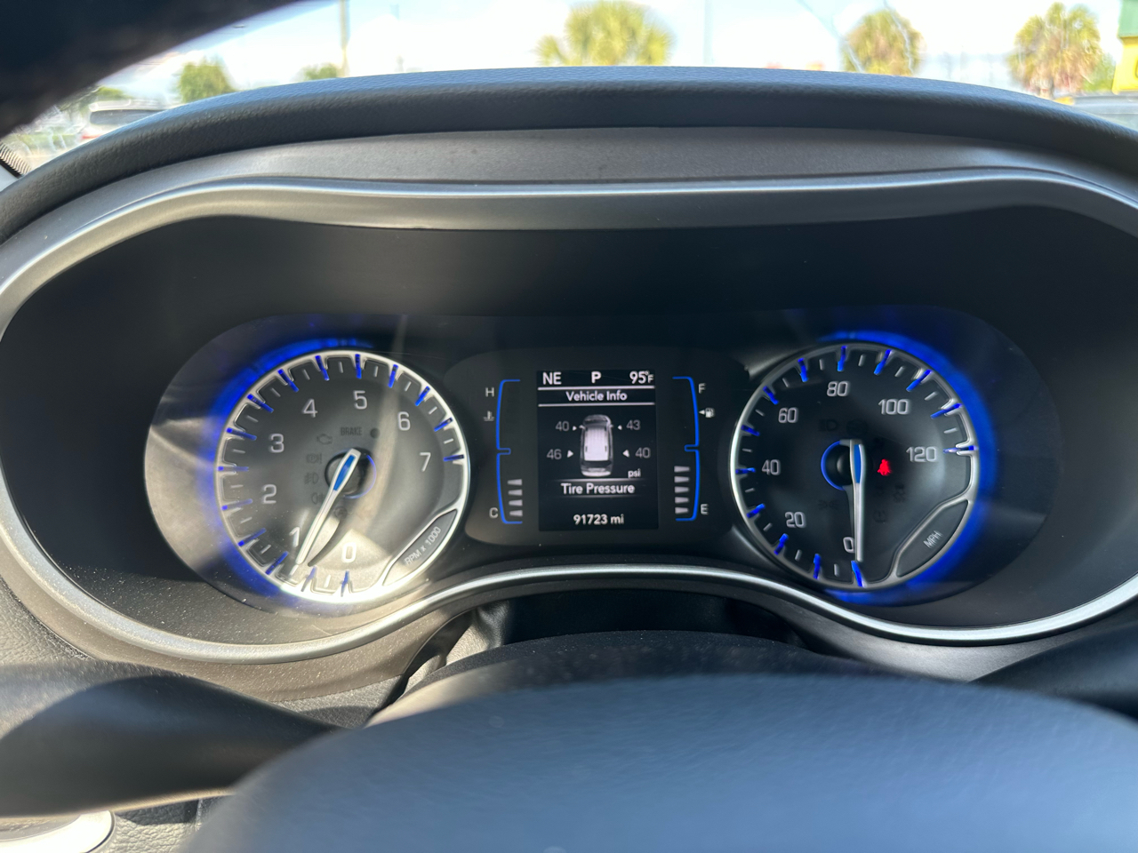 Chrysler Pacifica Touring L FWD 2020