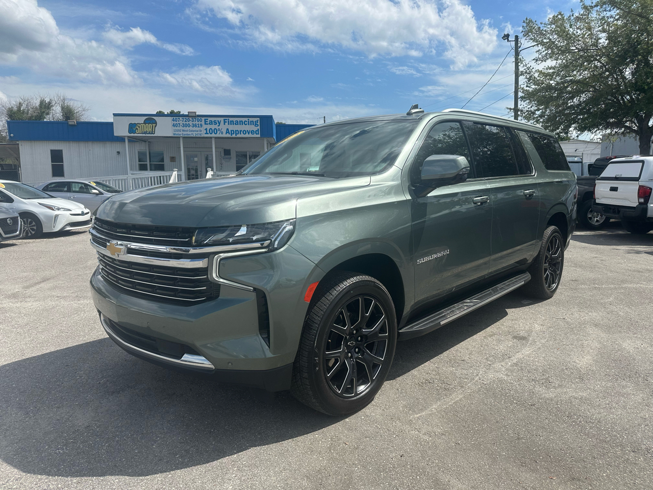 Chevrolet Suburban 2WD 4dr LT 2023
