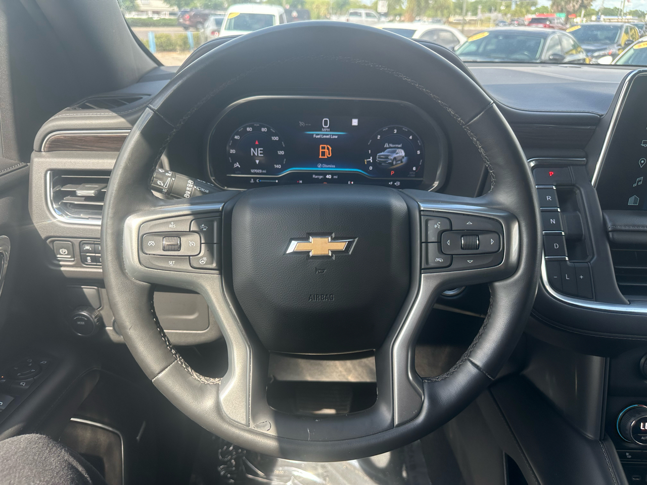 Chevrolet Suburban 2WD 4dr LT 2023