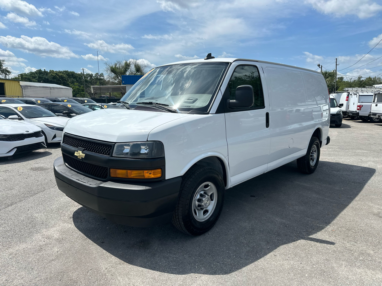 Chevrolet Express Cargo Van RWD 2500 135" 2021