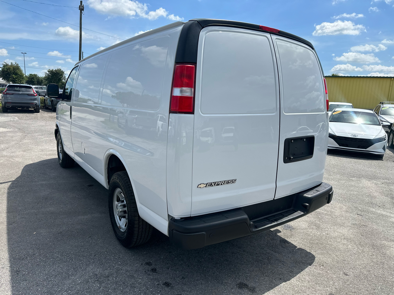 Chevrolet Express Cargo Van RWD 2500 135" 2021
