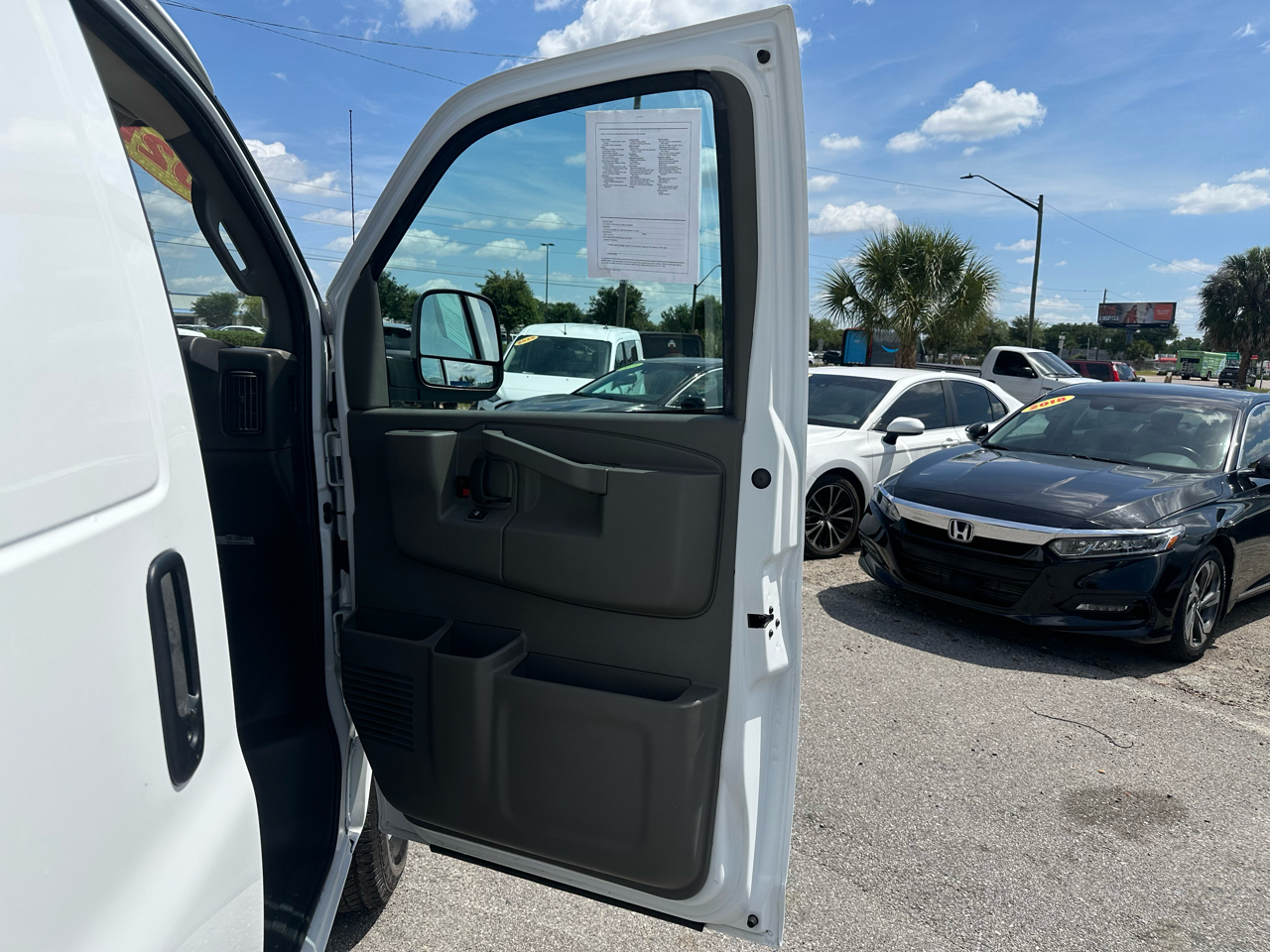 Chevrolet Express Cargo Van RWD 2500 135" 2021