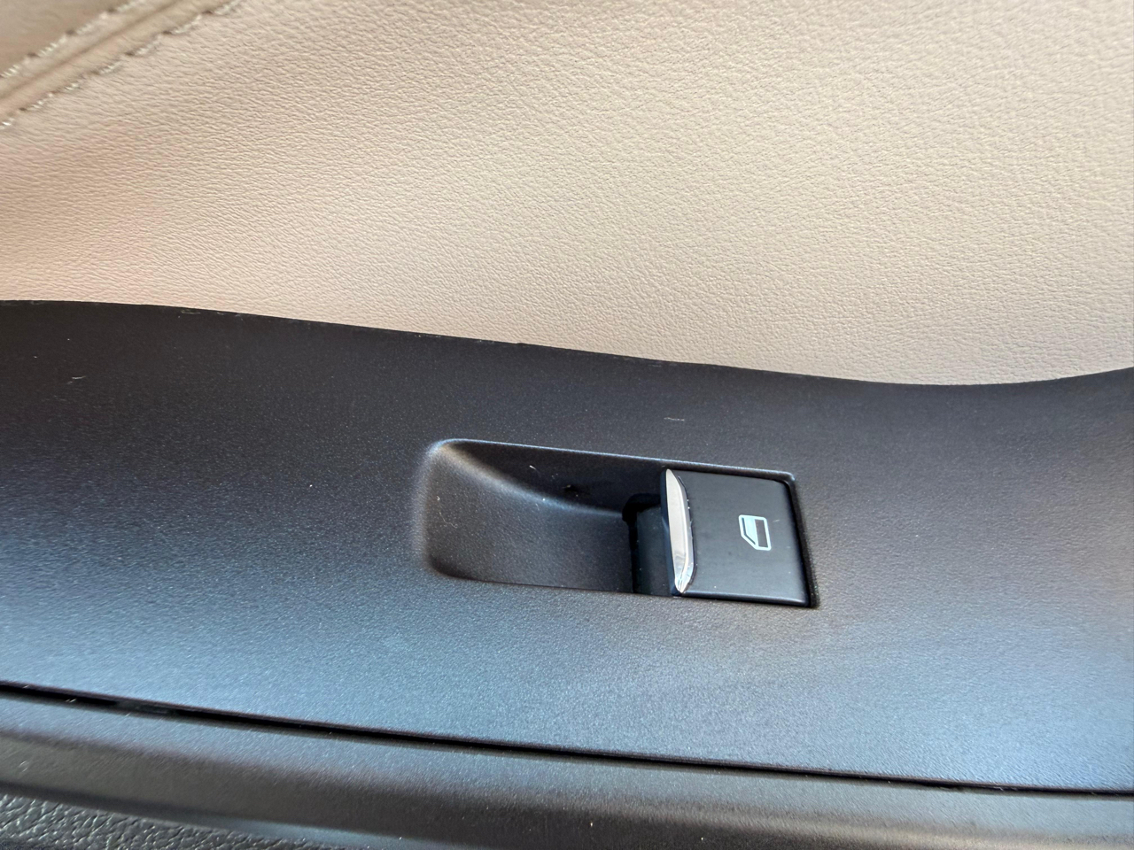 Ford Explorer Limited RWD 2020