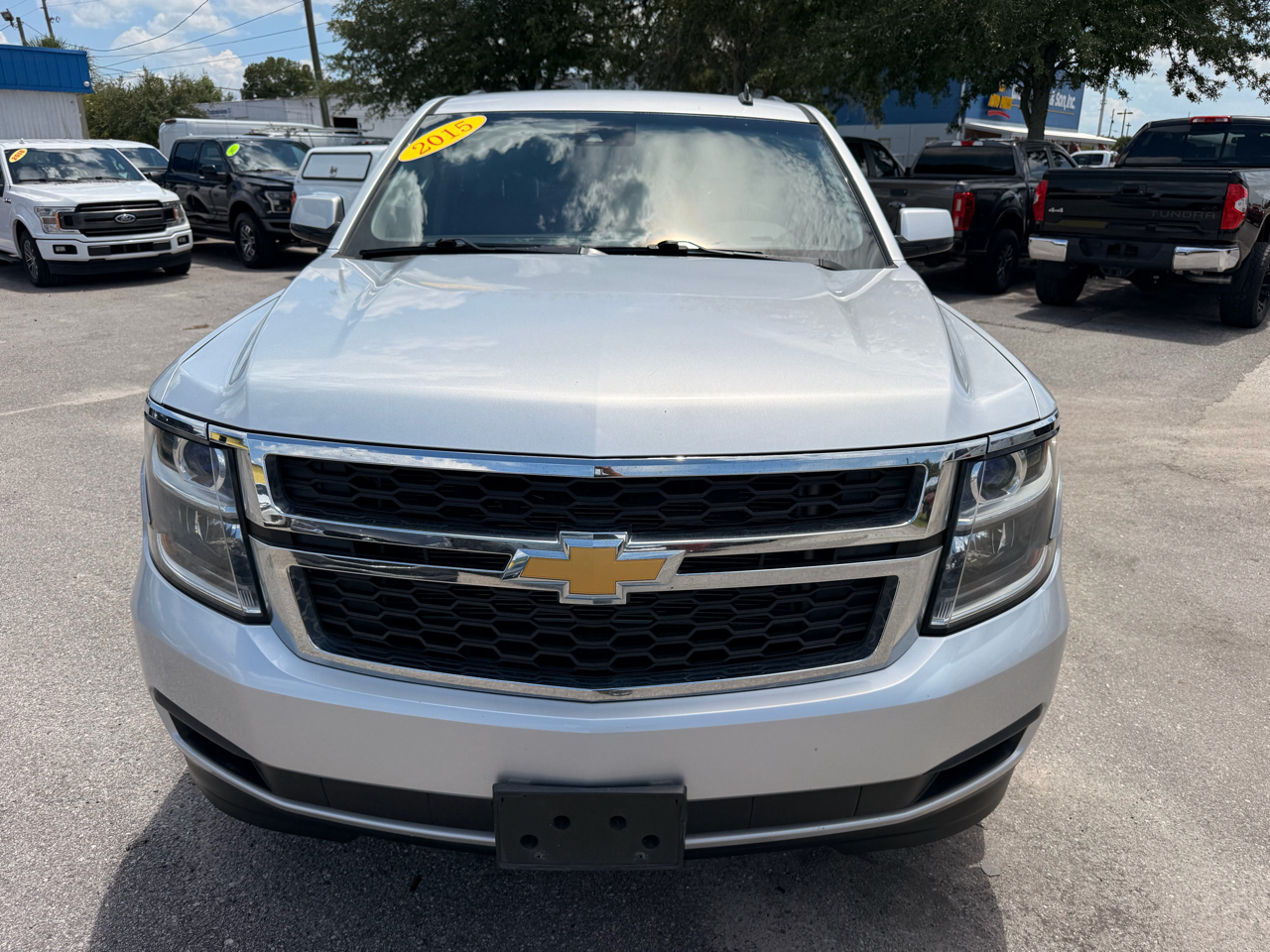 Chevrolet Suburban 4WD 4dr LT 2015