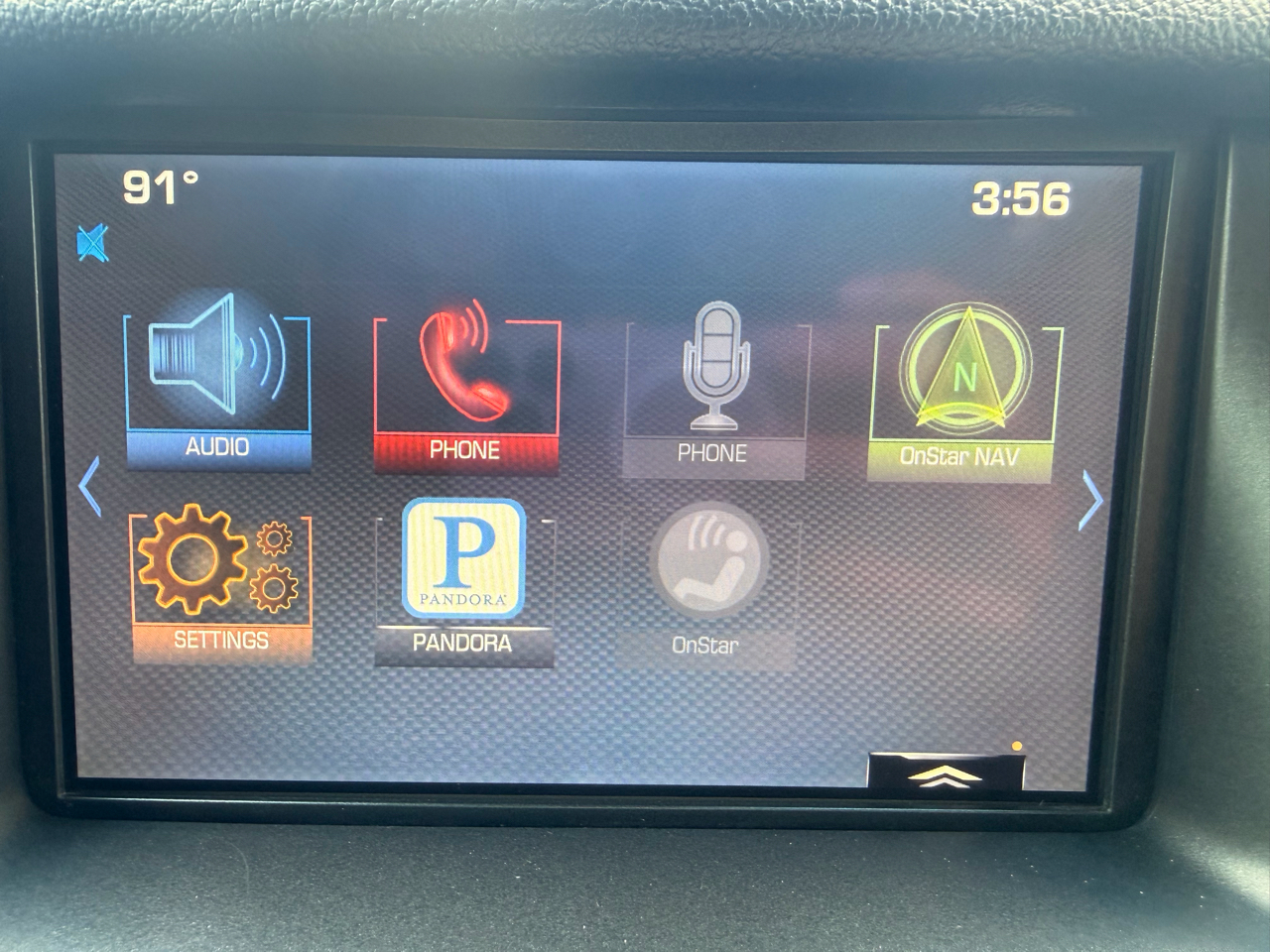 Chevrolet Suburban 4WD 4dr LT 2015
