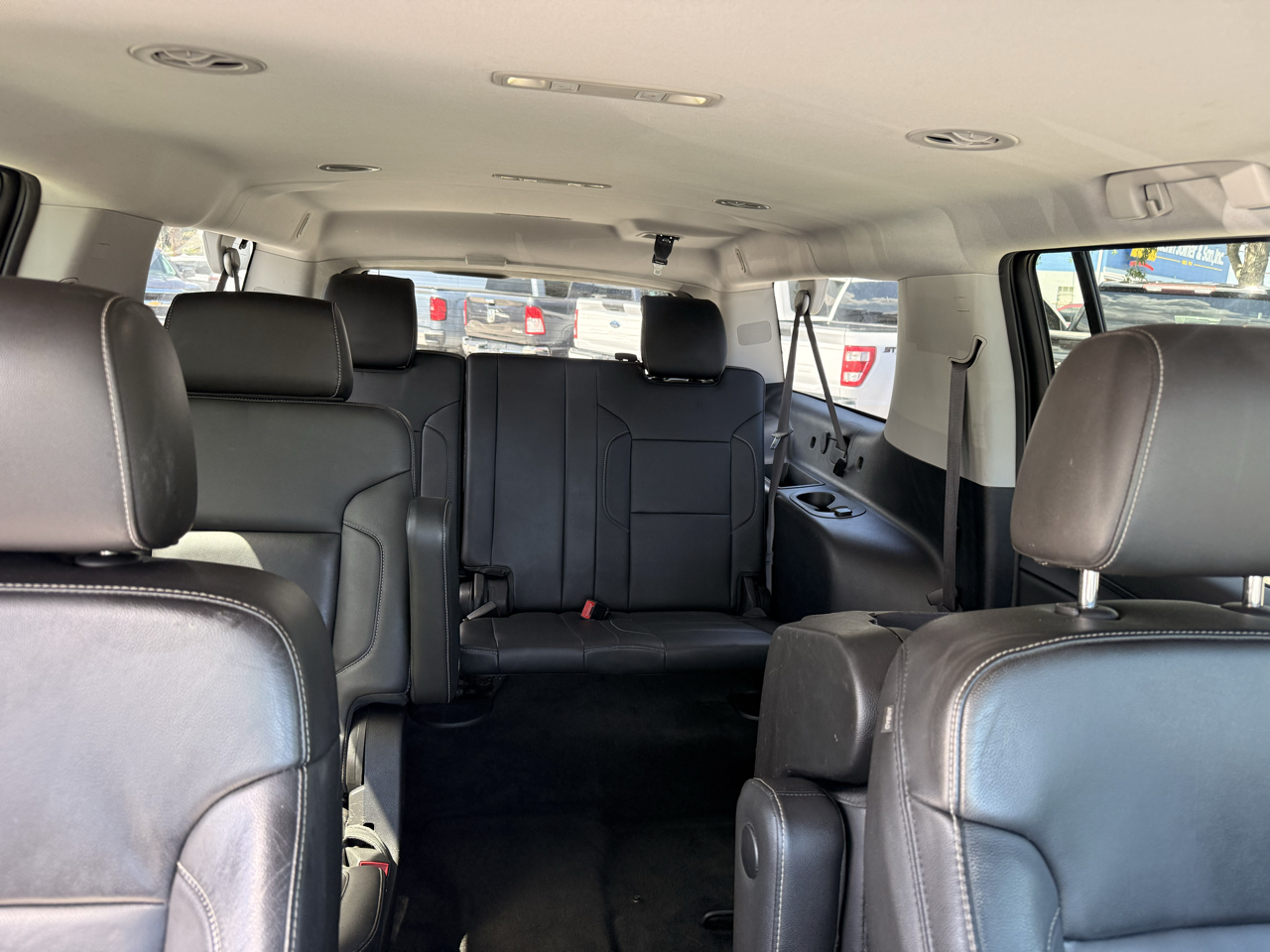 Chevrolet Suburban 4WD 4dr LT 2015