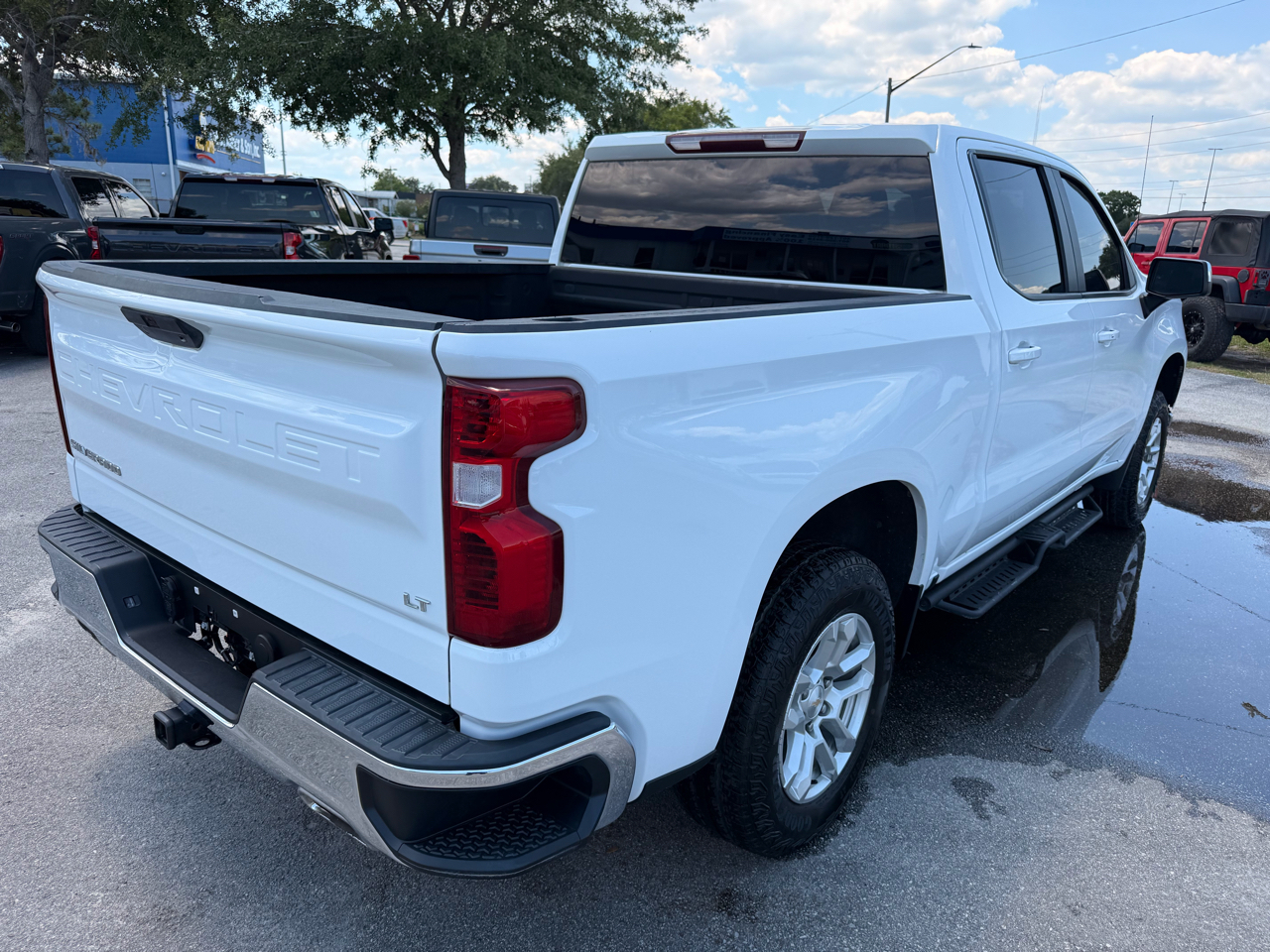 Chevrolet Silverado 1500 LTD 4WD Crew Cab 147" LT w/1LT 2022