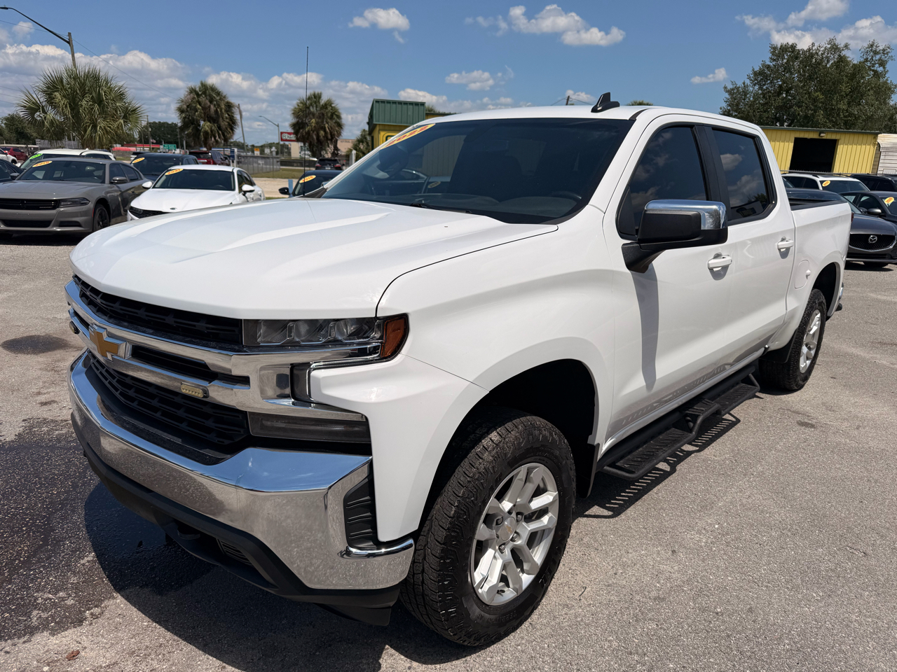 Chevrolet Silverado 1500 LTD 4WD Crew Cab 147" LT w/1LT 2022