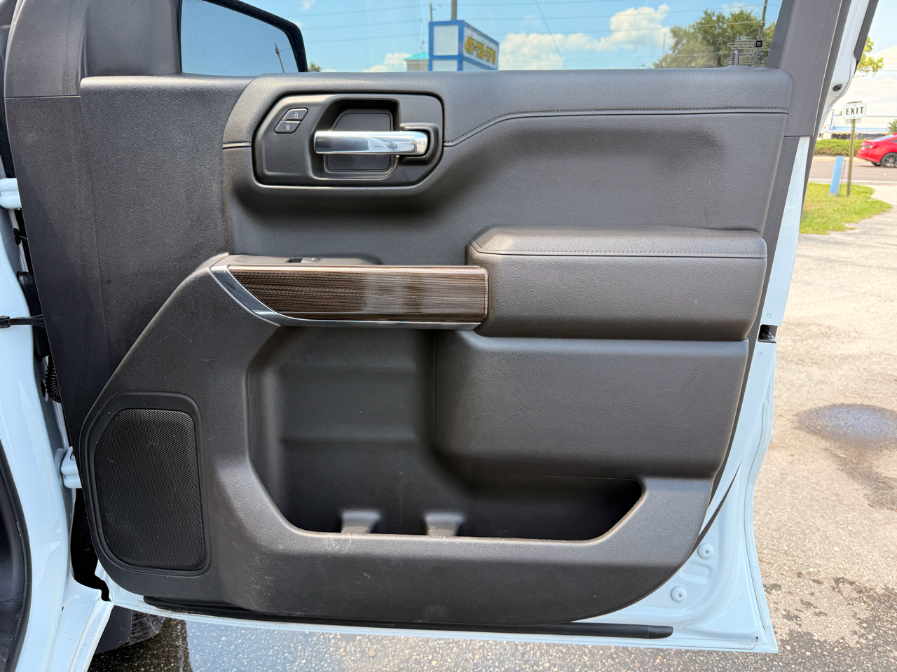 Chevrolet Silverado 1500 LTD 4WD Crew Cab 147" LT w/1LT 2022