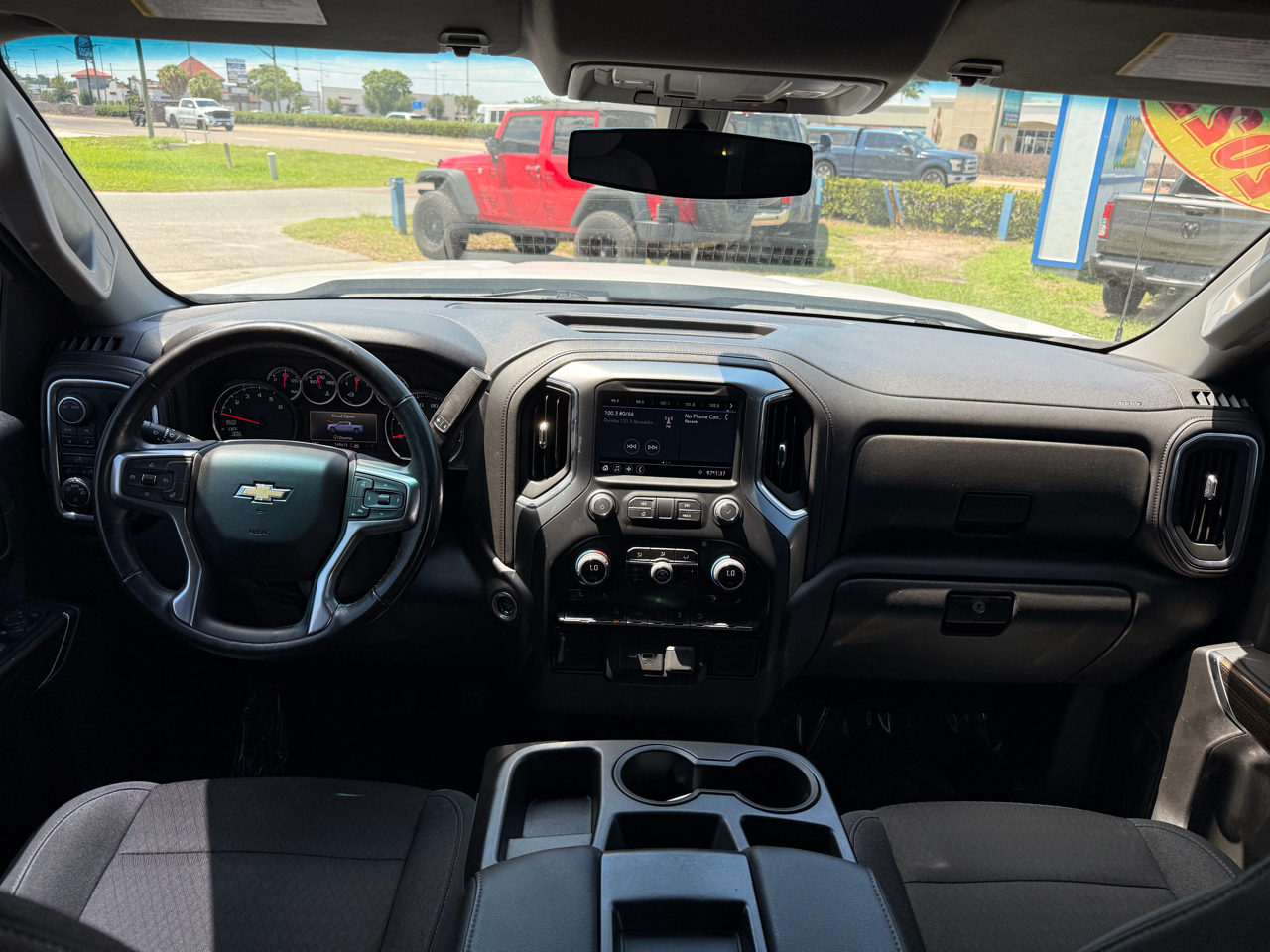 Chevrolet Silverado 1500 LTD 4WD Crew Cab 147" LT w/1LT 2022
