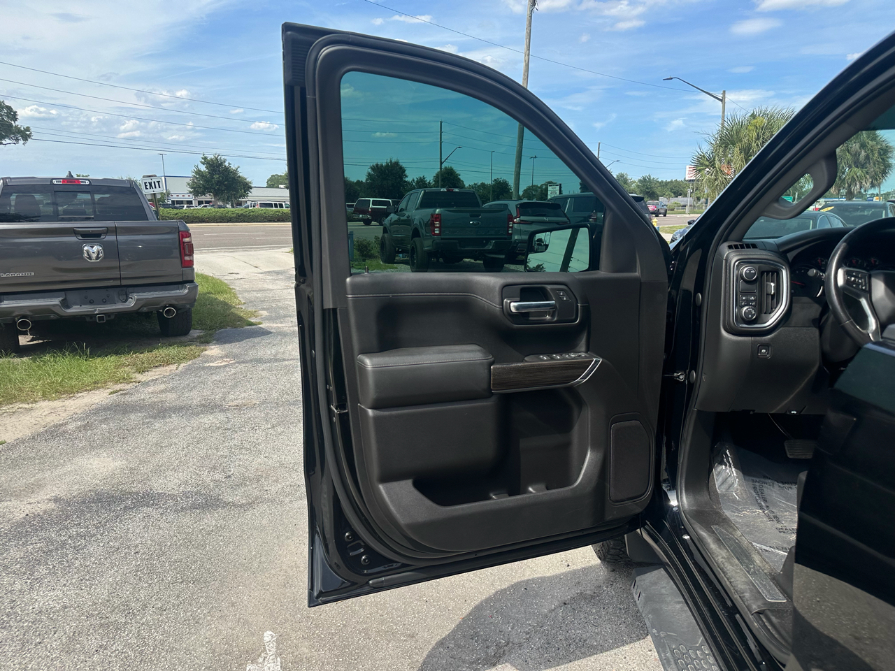 Chevrolet Silverado 1500 2WD Crew Cab 147" RST 2020