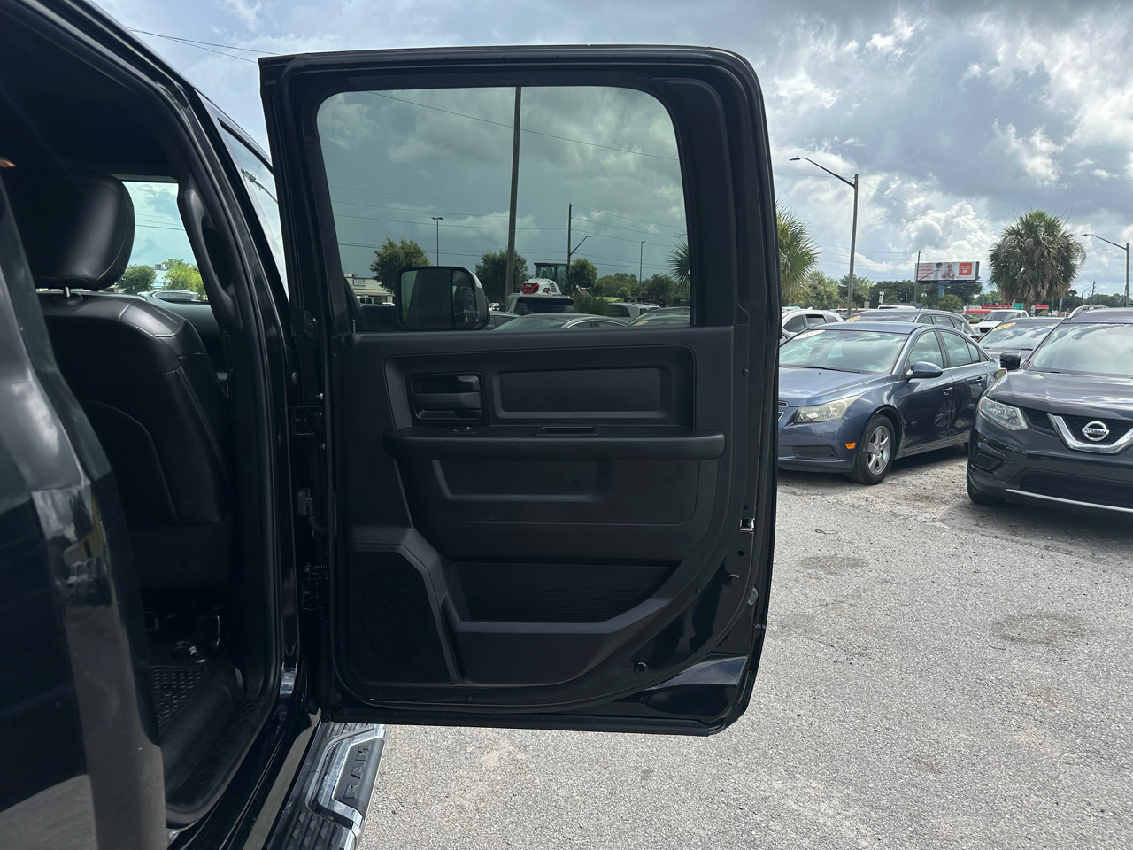 RAM 3500 Tradesman 4x4 Crew Cab 8' Box 2021