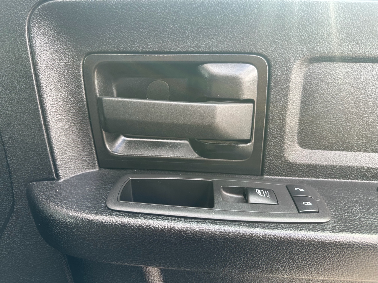 RAM 3500 Tradesman 4x4 Crew Cab 8' Box 2021