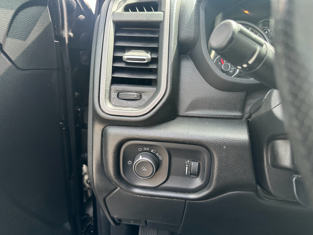 RAM 3500 Tradesman 4x4 Crew Cab 8' Box 2021
