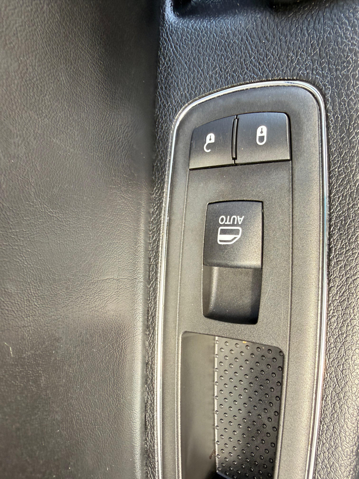 Dodge Charger SXT RWD 2020