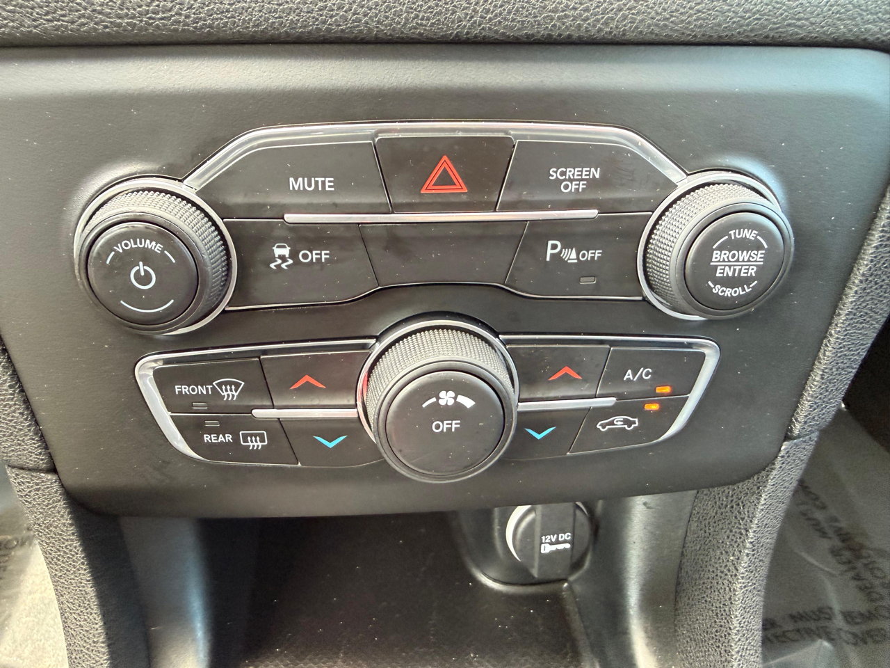 Dodge Charger SXT RWD 2020