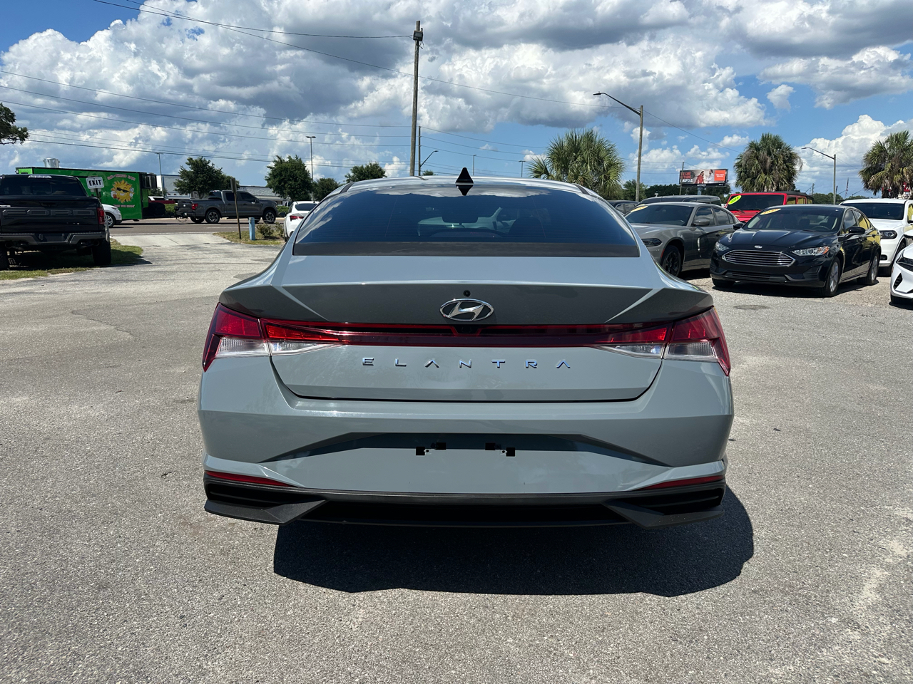 Hyundai Elantra SEL IVT *Ltd Avail* 2021