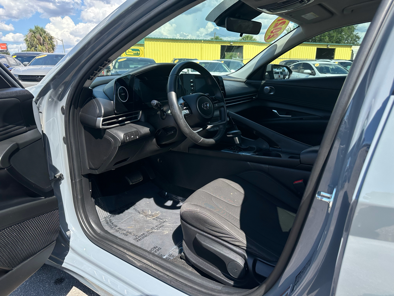 Hyundai Elantra SEL IVT *Ltd Avail* 2021
