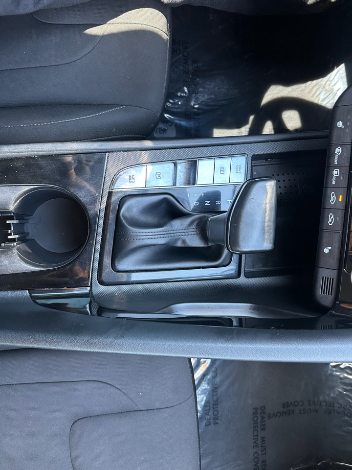 Hyundai Elantra SEL IVT *Ltd Avail* 2021