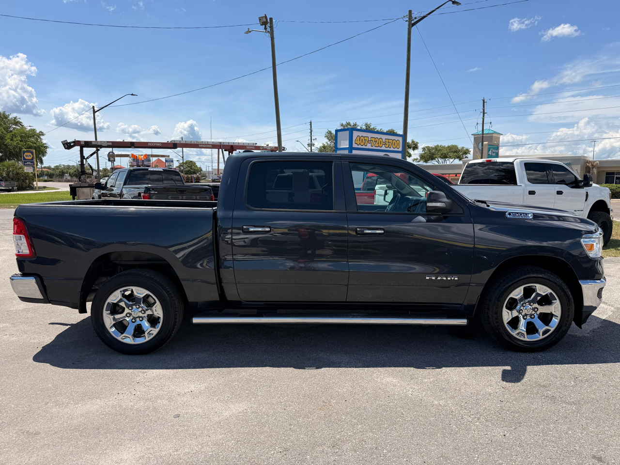 RAM 1500 Big Horn/Lone Star 4x4 Crew Cab 5'7" Box 2019