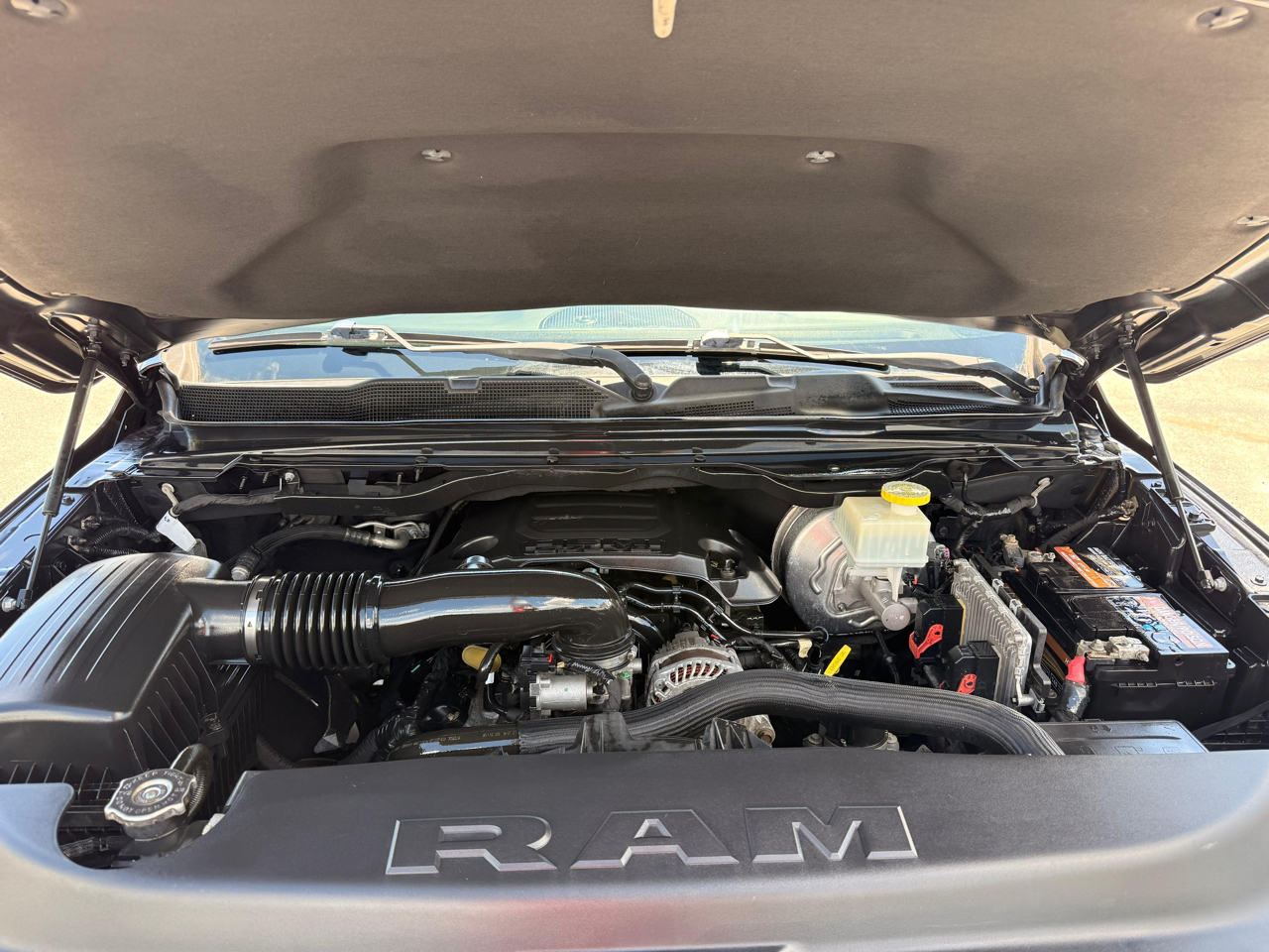 RAM 1500 Big Horn/Lone Star 4x4 Crew Cab 5'7" Box 2019