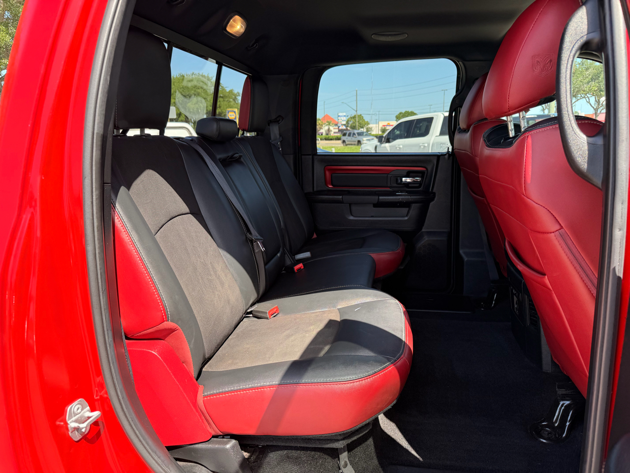 RAM 1500 2WD Crew Cab 140.5" Rebel 2016