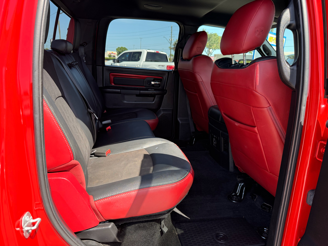RAM 1500 2WD Crew Cab 140.5" Rebel 2016